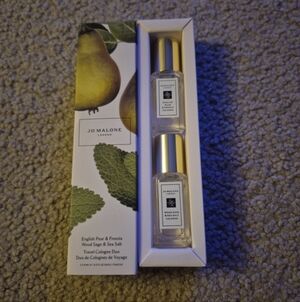 Jo Malone London English Pear & Fresia Wood Sage & Sea Salt Duo